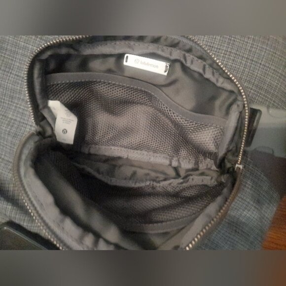 Lululemon Everywhere Belt Bag Gray Grey - Picture 9 of 11